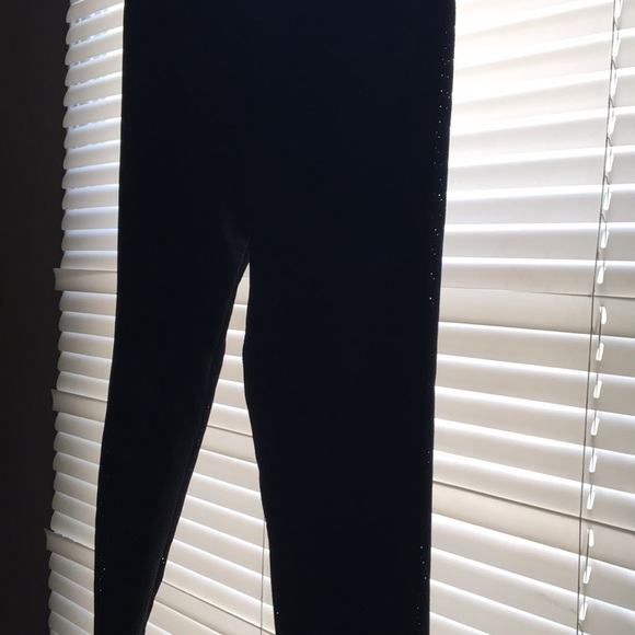 Jordan - Picture 3 of 3